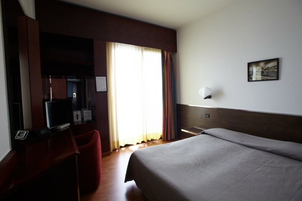 Hotel Concorde 아로나 외부 사진
