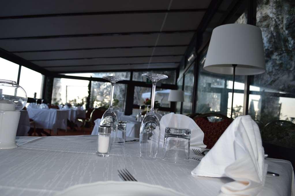 Hotel Concorde 아로나 레스토랑 사진